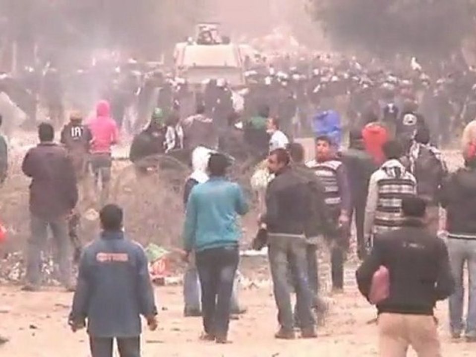 Cairo clashes rage on