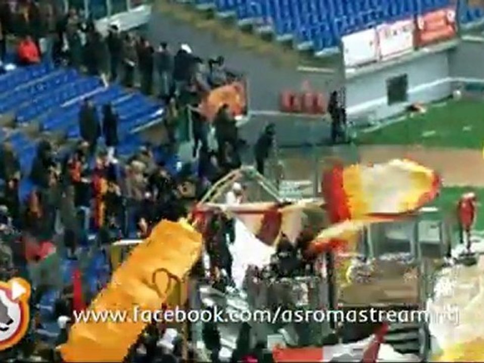 Guerra con palle di neve in Sud | Roma 4-0 Inter
