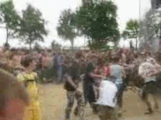Mosh au Hellfest