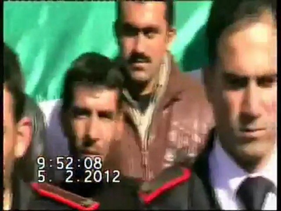 فري برس   ادلب انشقاق عناصر من قوى الأمن الداخلي  وانضمامهم للجيش الحر