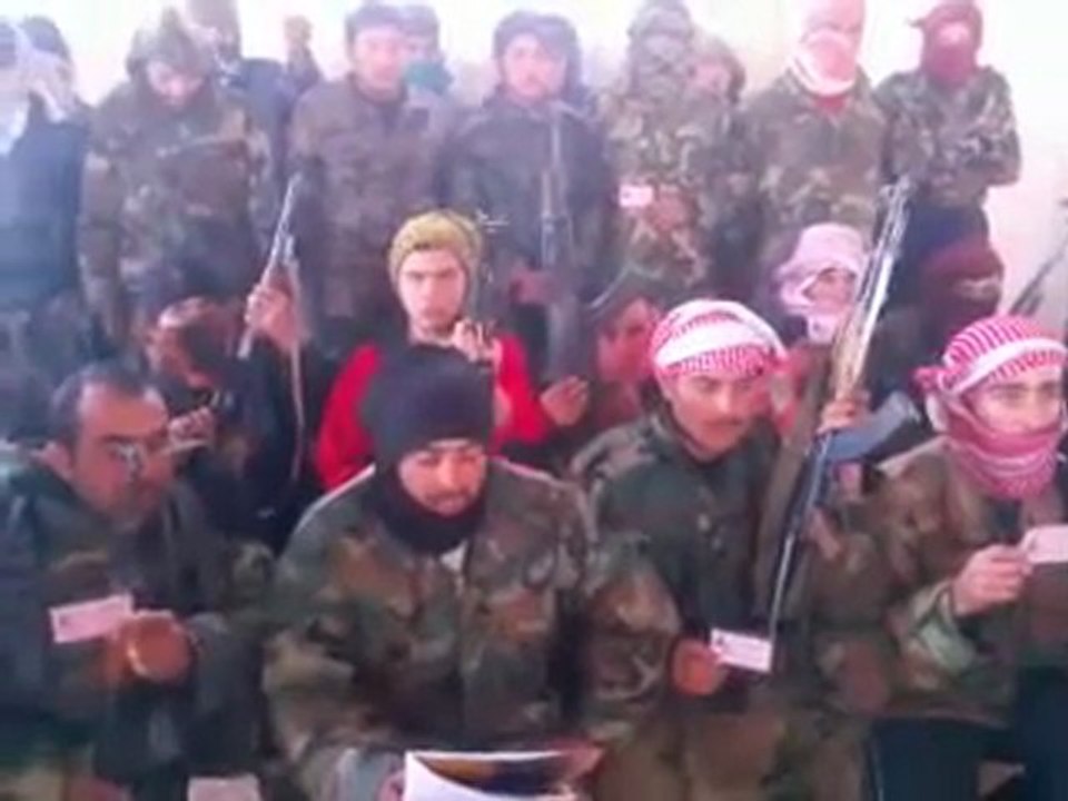 فري برس   ادلب انشقاق عدد كبير وانضمامهم للجيش السوري الحر