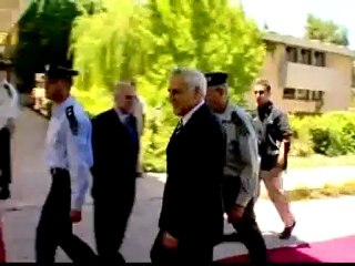 La esposa de Katzav en una situación incómoda