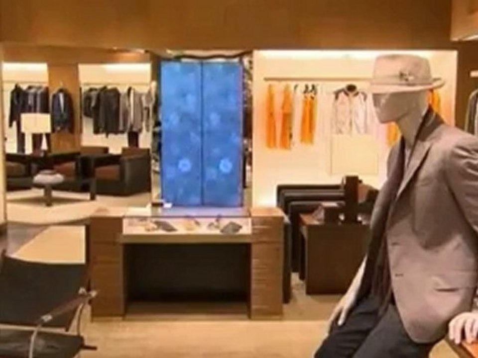 Lagerfeld turns newspaper editor