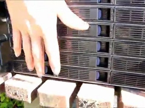 Norco RPC-4224 24 Bay 4U Storage File Server Case Unboxing & First Look Linus Tech Tips