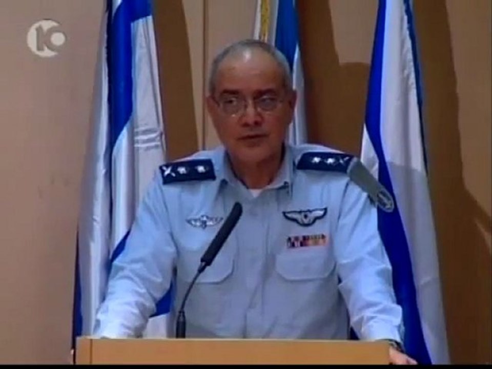 Halutz niega su renuncia