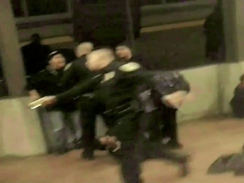 La brutalité policière dévoilée au grand jour