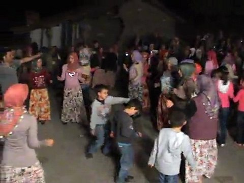 bigadiç kalafat köyü düğünü.(bayram garan)kamerasıyla.