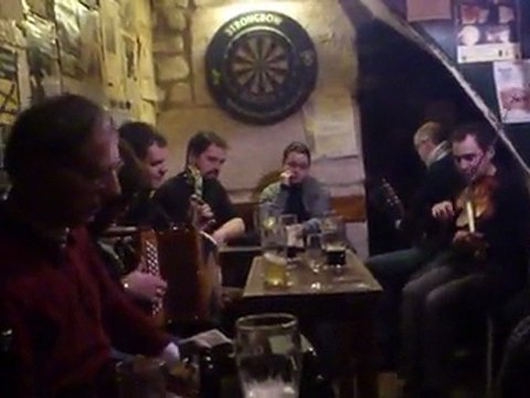 Bourrée d'Auvergne (1ère moitié) - session musique d'Auvergne au Quiet Man