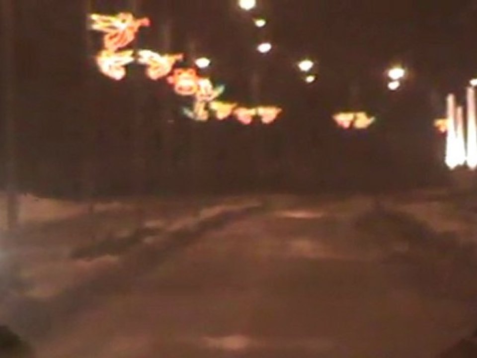 M2U03779
