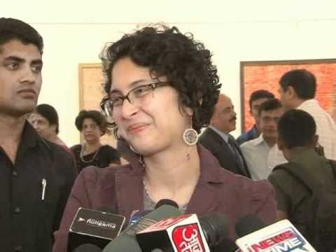 Kiran Rao Inaugurates Sangeeta Gupta's Painting Exhibition