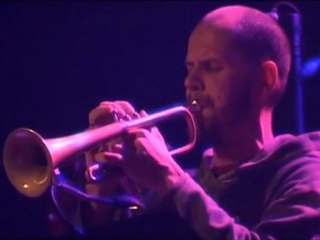 Une mèche de cheveux..Salvatore Adamo..