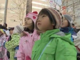 Снежные скульптуры привлекают в Японию туристов