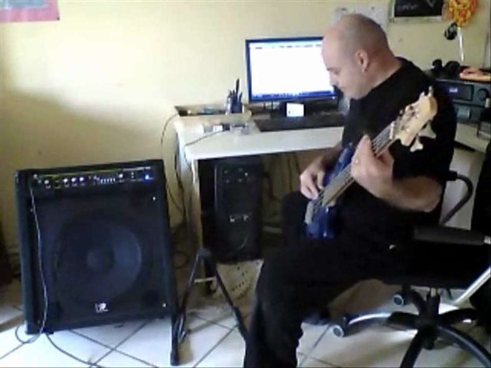 THE QUEEN another one bites the dust