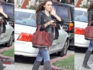 Taylor Lautner's ex grilfriend is dating ZacEfron