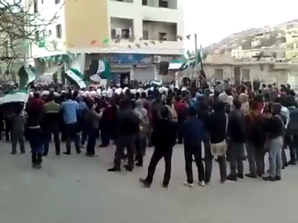 فري برس   دمشق حي برزة الدمشقي مظاهرة طلابية نصرة لحمص و الزبداني 6 2 2012 ج1