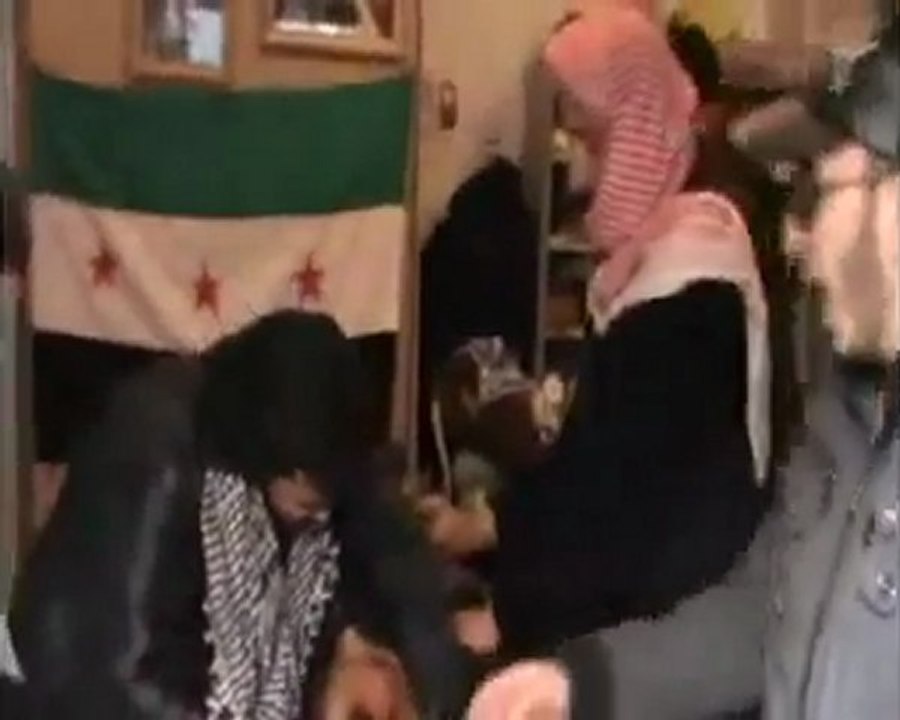 فري برس   حمص حي البياضة أحمد حكمت باليقة +18الناشط محمد أبو الفداء 6 2 2012