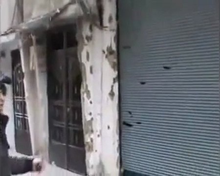 فري برس حمص حي البياضة أثار الدمار والخراب بحي البياضة الناشط محمد أبو الفداء 6 2 2012
