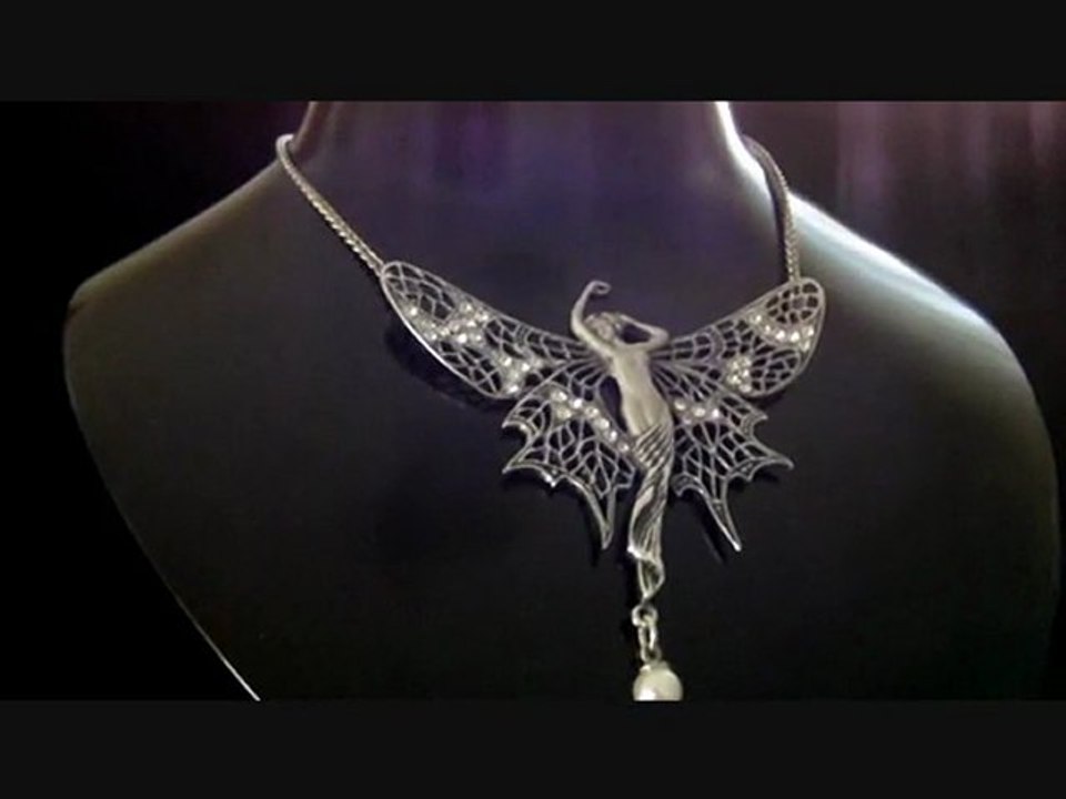 Frau mit Schmetterlingsflügeln Halskette Jugendstil anhgl28