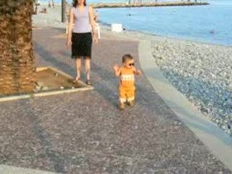 promenade au bord de la mer