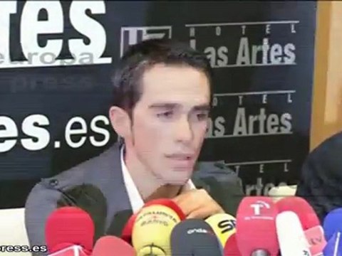 Alberto Contador anuncia que seguirá en el ciclismo