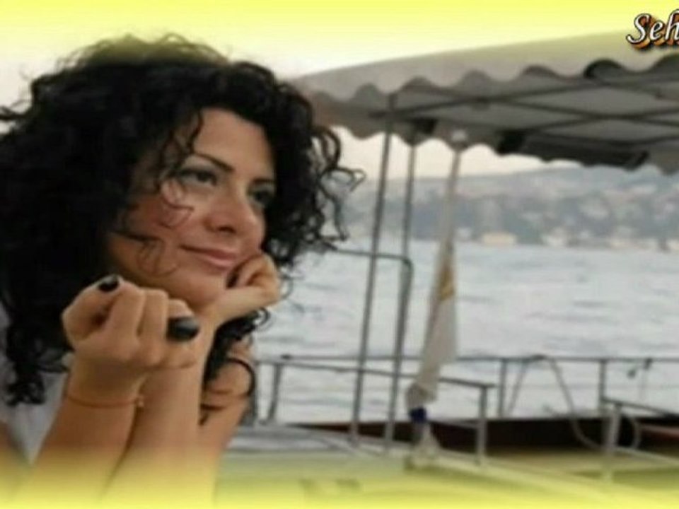 Eda Karaytuğ /Sana Dün Bir Tepeden Baktım Aziz İstanbul