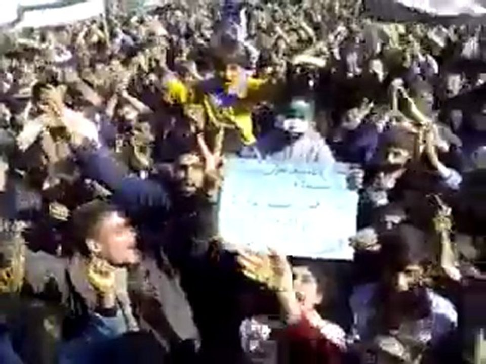 فري برس   حماة كرناز مظاهرة صباحية حاشدة 7 2 2012