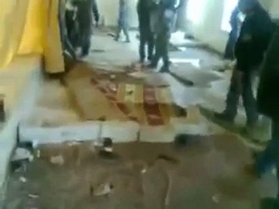 فري برس   ادلب جبل الزاوية قرية روحية مسجد الرويحة  الذي دنسته عصابات الاسد صور المسجد بعد ان حرره الجيش الحر  7 2 2012