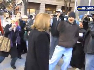 Katie Couric visita Live With Regis and Kelly