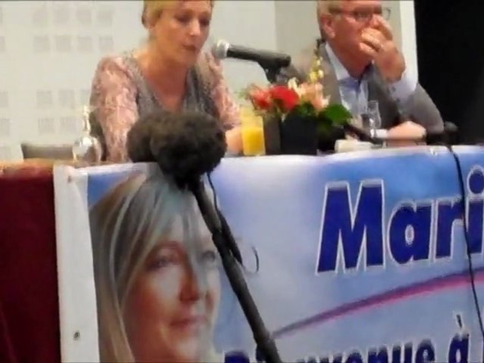 La Question qui T.U.E.: Conférence de Presse de Marine Lepen à La Réunion - 08-02-2012
