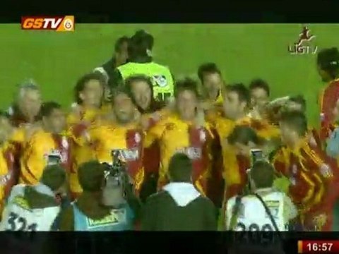 [GSTV Klip] Şampiyonluk Şarkısı Düşmesin Dillerden