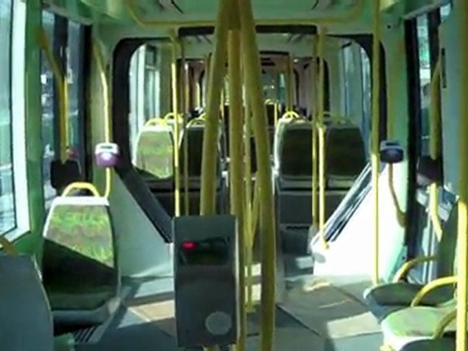 Le tramway T3 sur les rails