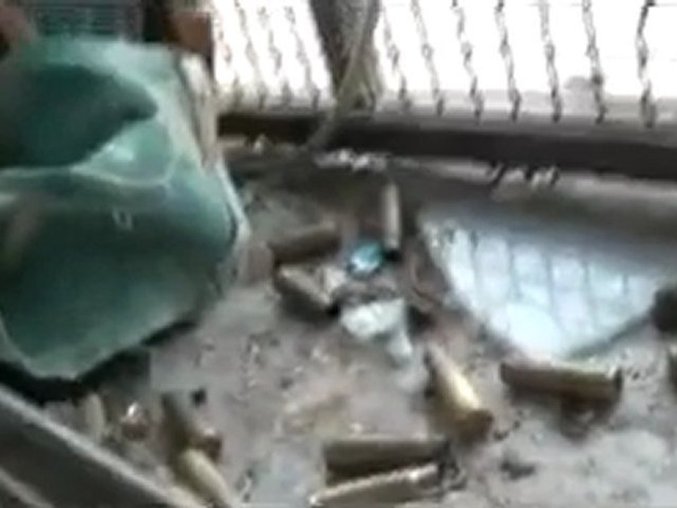 فري برس   شرح كامل لمواقع تمركز القناصات في مدرسة محمد حوا 7 2 2012