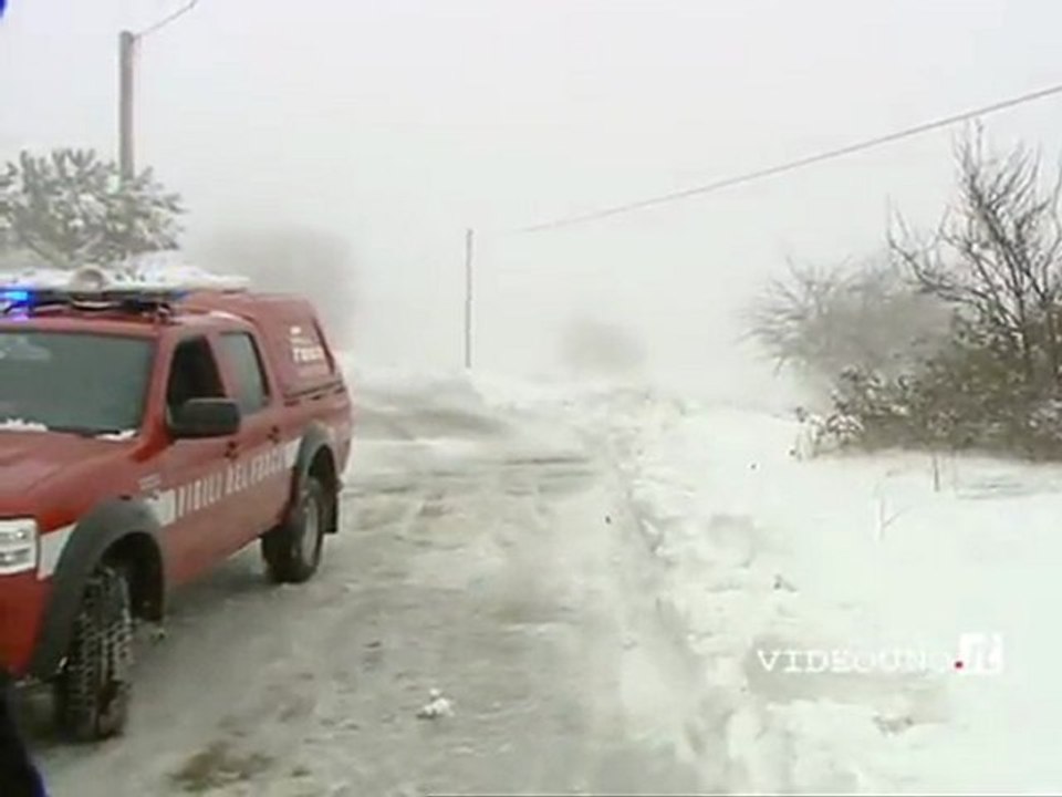 Ferrandina e Grassano bloccati dalla neve