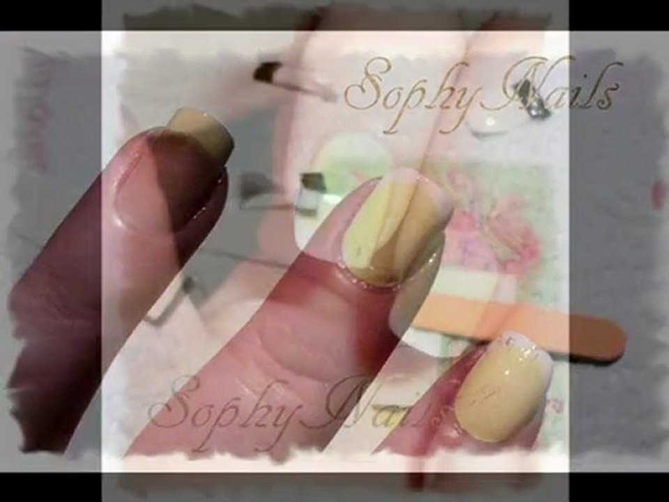 Nail Decal jaune french blanche