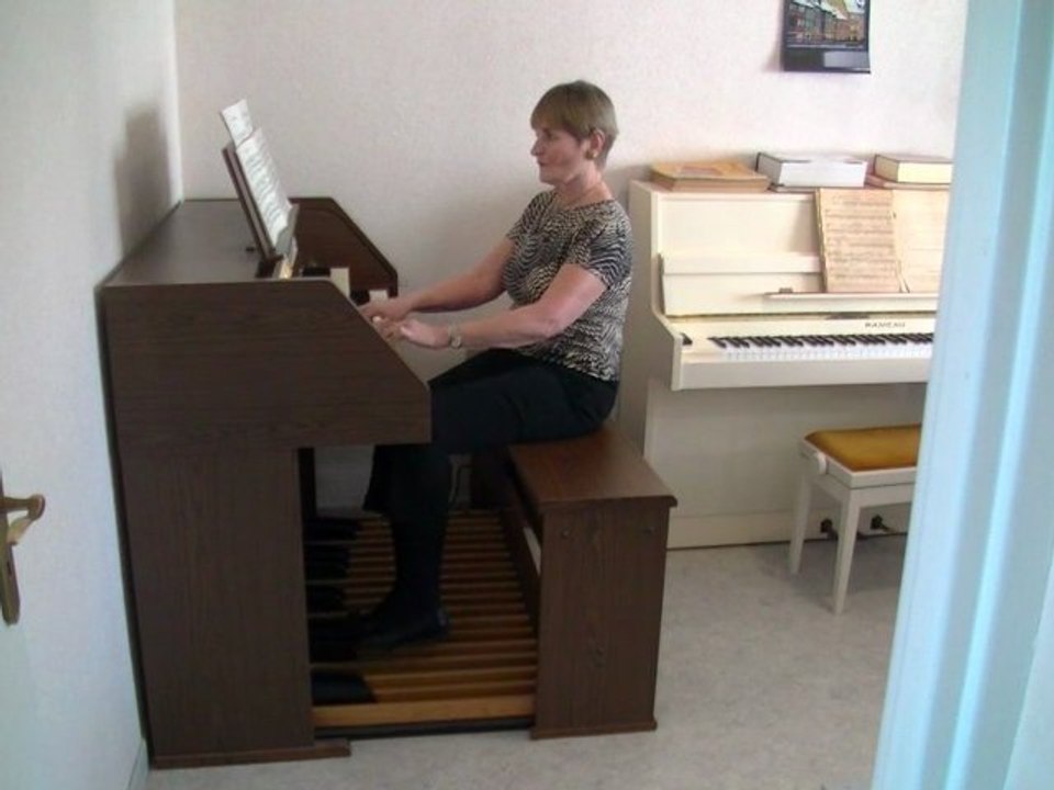 Jean-Sébastien BACH et la rééducation d'un pied gauche opéré réparé.