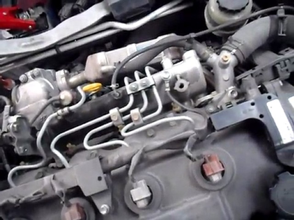 77209535 ハイエースバン エンジン動画