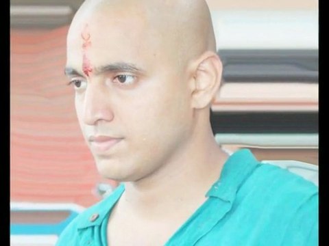 Liar Ram Gopal Varma To Launch Nana Patekar's Son - Bollywood News