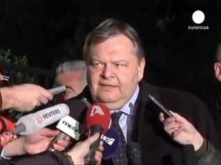 El recorte de pensiones distancia a Grecia de un acuerdo...