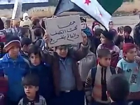 فري برس ادلب جسرالشغور قرية البشيرية مظاهرة طلابية 8 2 2012