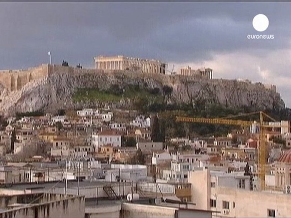 ECB noncommittal on helping Greece