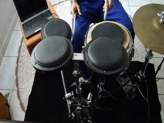 LazinhoBatuck (Coordenação para independência das mãos e pés)