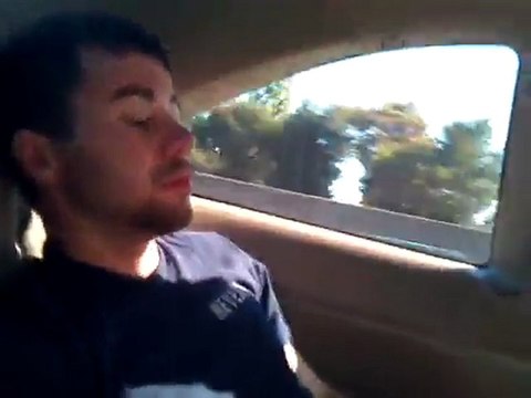 Arrête-toi mec, je me sens pas très bien...