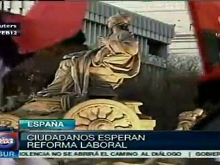 Trabajadores españoles rechazan ajustes, esperan nuevo plan