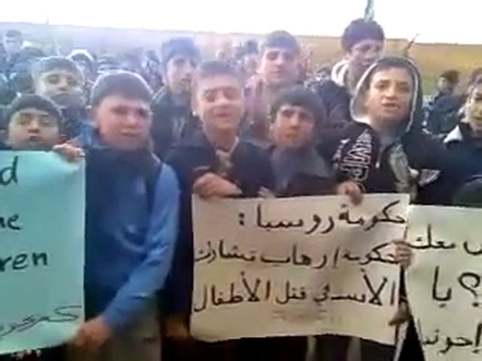 فري برس   إدلب ـ جبل الزاوية ـ كفرعويد ـ مظاهرة طلابية خميس الغضب من إيران 9 ـ 2 ـ 2012