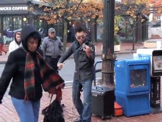 AMAZING Street Violinist Draws Crowd Downtown Portland