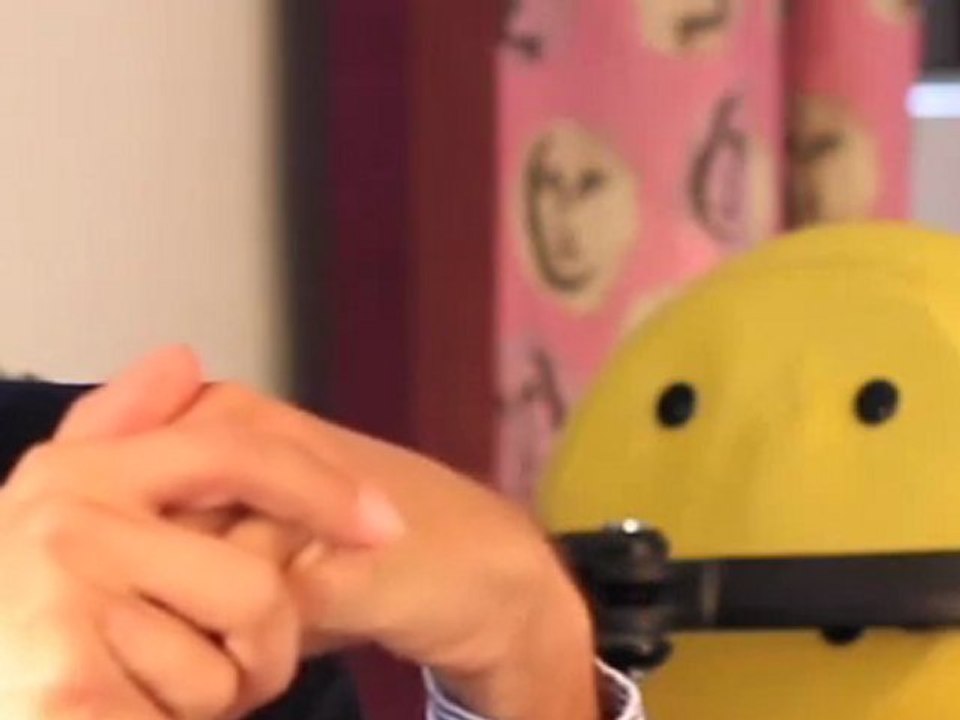 Vincent Darré souhaite un joyeux anniversaire à L'Officiel