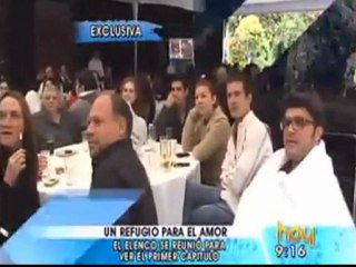 Elenco reunido en el 1er capitulo