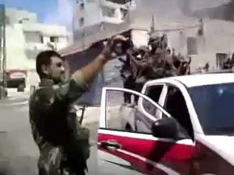 فري برس اللاذقية مسرب للقوات الخاصة في حي الرمل الجنوبي المحتل