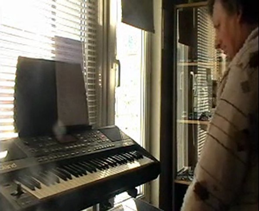 "computer Weekend" de l'album Revolution de Jean-Michel Jarre.