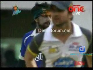 Karnataka Bulldozers vs.Mumbai Heroes - Karnataka Inning Ov19-20
